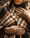 Monica Glove